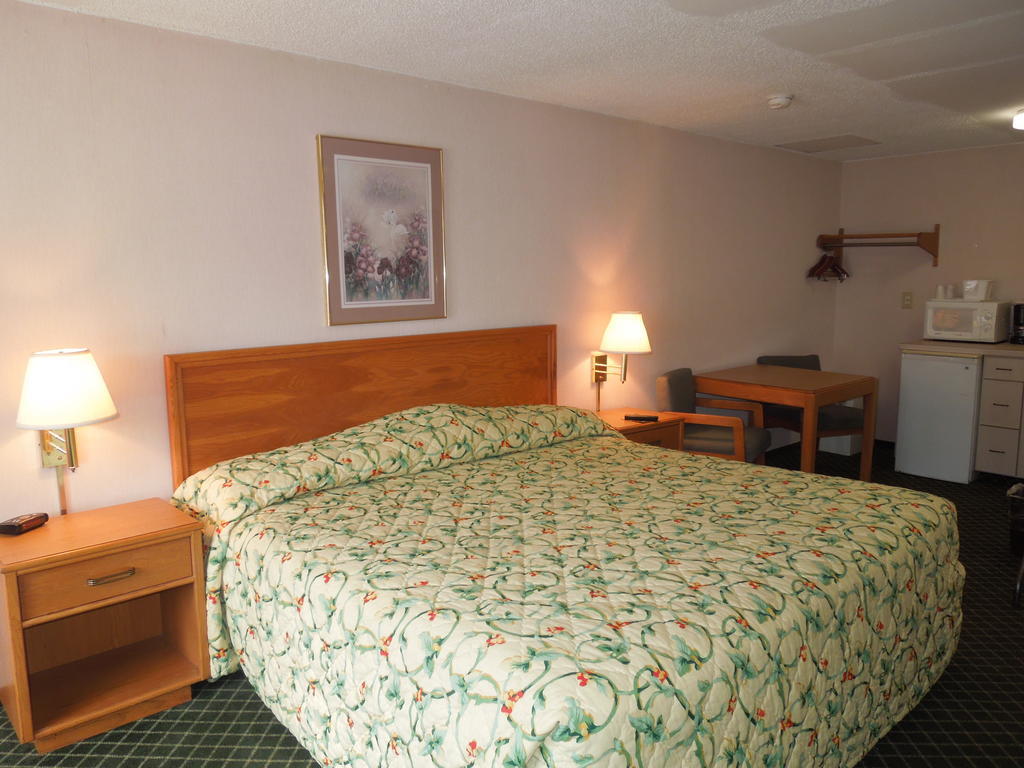Knights Inn Elyria Bilik gambar