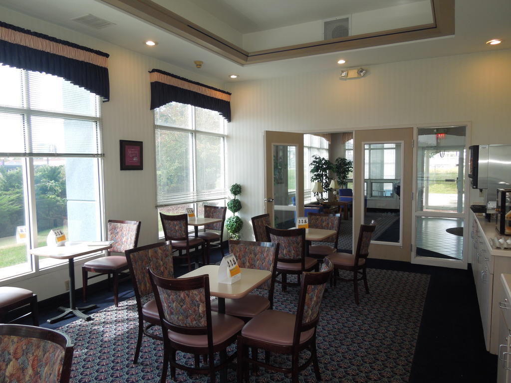 Knights Inn Elyria Luaran gambar