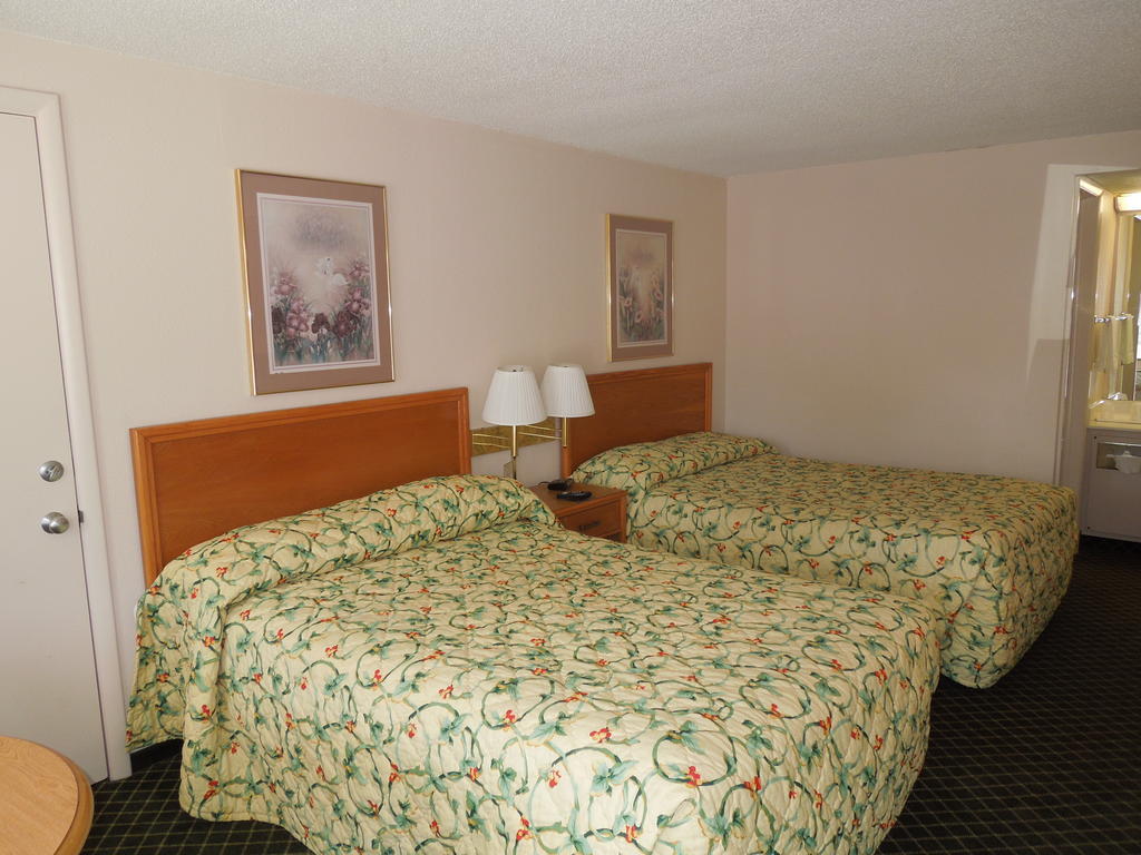 Knights Inn Elyria Bilik gambar